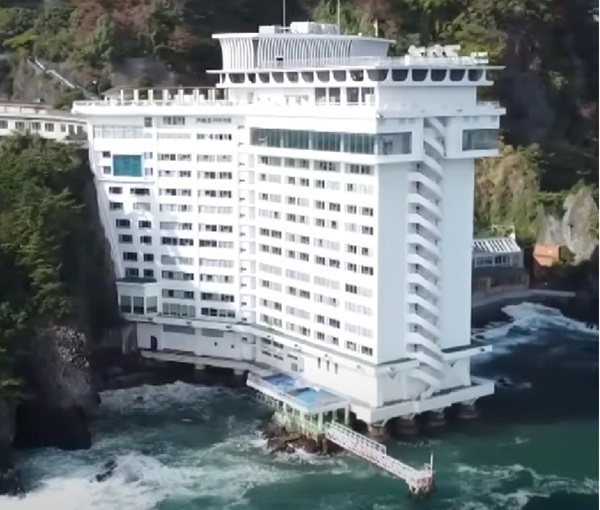 ホテルニューアカオ・オーシャンウィング